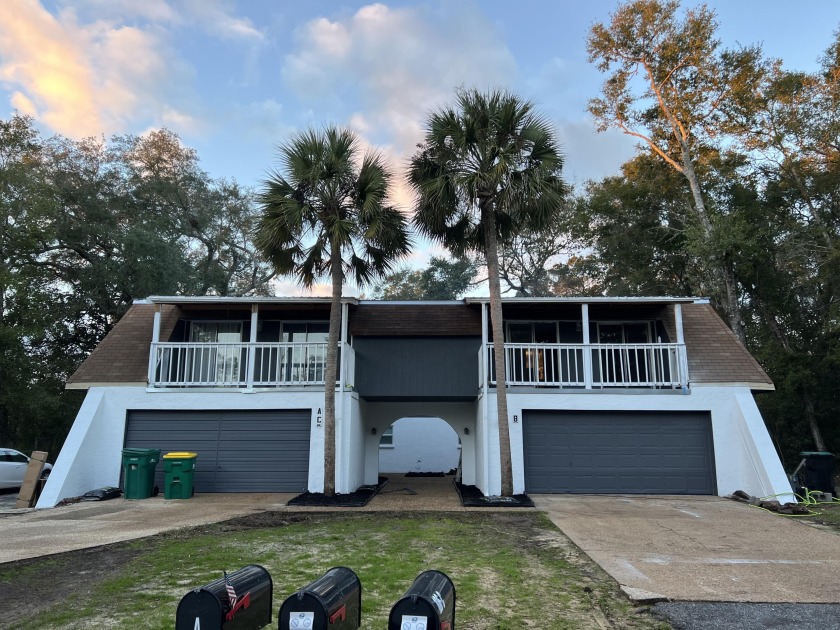 UPDATED HUGE PRICE IMPROVEMENT!**Completely Remodeled Triplex in - Beach Home for sale in Fort Walton Beach, Florida on Beachhouse.com