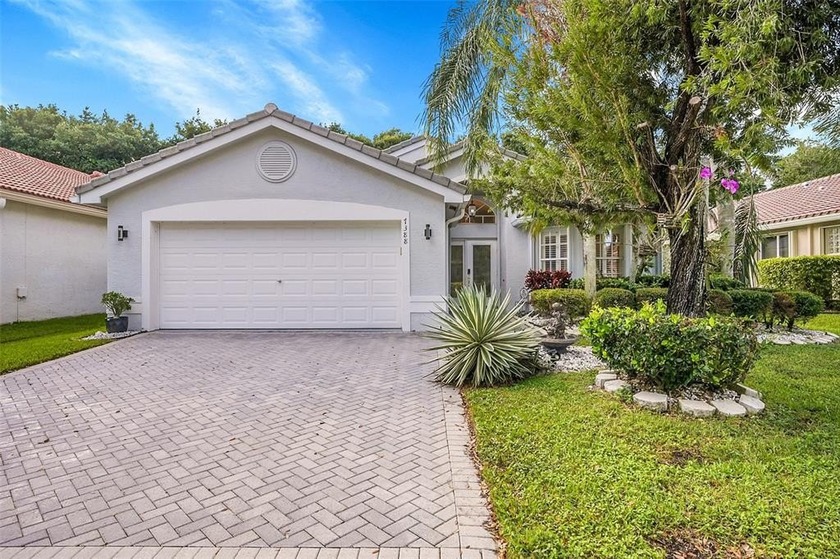 Welcome to Valencia Isles, a premier active adult gated - Beach Home for sale in Boynton Beach, Florida on Beachhouse.com
