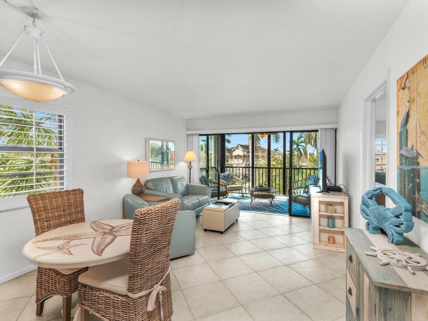 Stunning coastal corner unit ready for new owners!  This well - Beach Condo for sale in Marco Island, Florida on Beachhouse.com