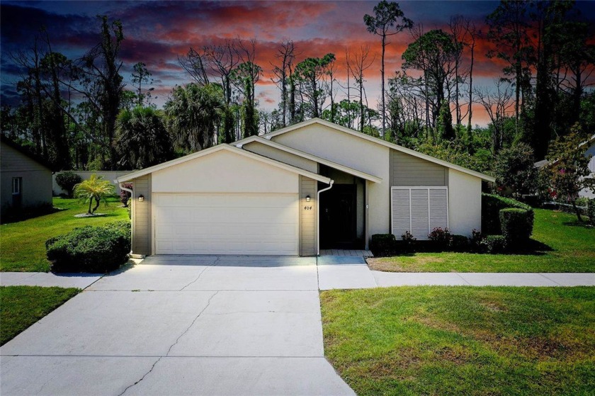 Welcome to this desirable 2 bed, 2 bath, 2 car garage home in - Beach Home for sale in Englewood, Florida on Beachhouse.com