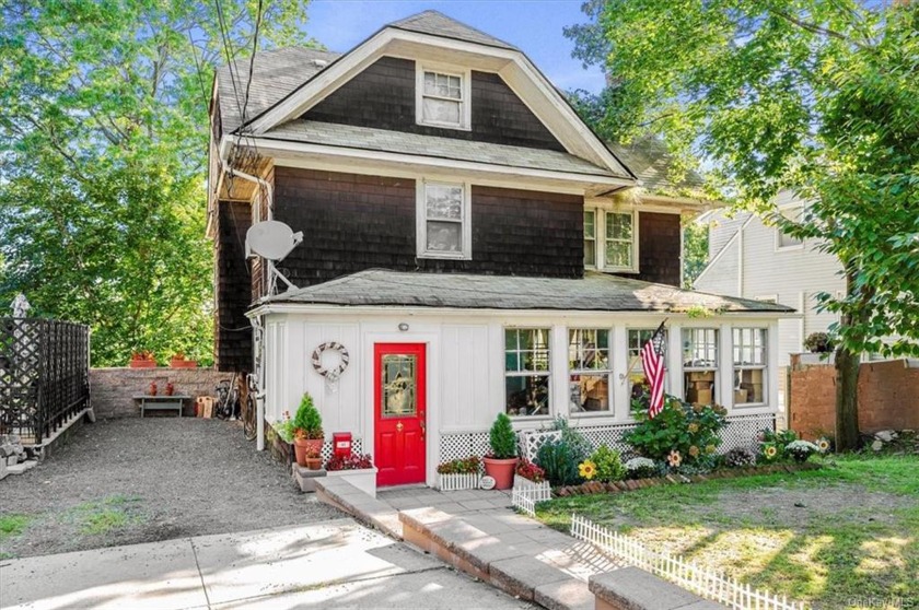 This 100 yr. old 2 story colonial,nestled in the Beechmont - Beach Home for sale in New Rochelle, New York on Beachhouse.com