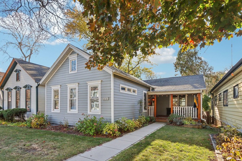 Welcome home to the South Shore pocket of Bay View! This unique - Beach Home for sale in Milwaukee, Wisconsin on Beachhouse.com
