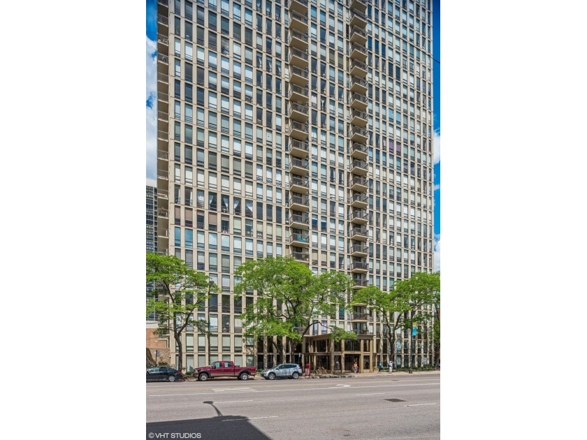 Highly sought-after east-facing condo in one of Old Town's most - Beach Condo for sale in Chicago, Illinois on Beachhouse.com