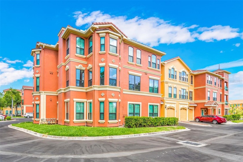 RARE 3 BEDROOM!! Prepare to be mesmerized by the sheer elegance - Beach Condo for sale in Clearwater, Florida on Beachhouse.com