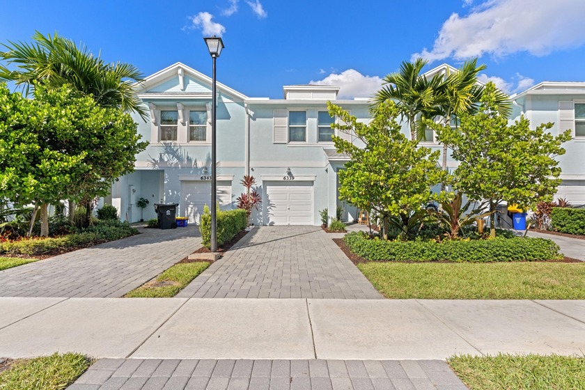 Move-in ready, energy-efficient living awaits (see brokers - Beach Townhome/Townhouse for sale in West Palm Beach, Florida on Beachhouse.com