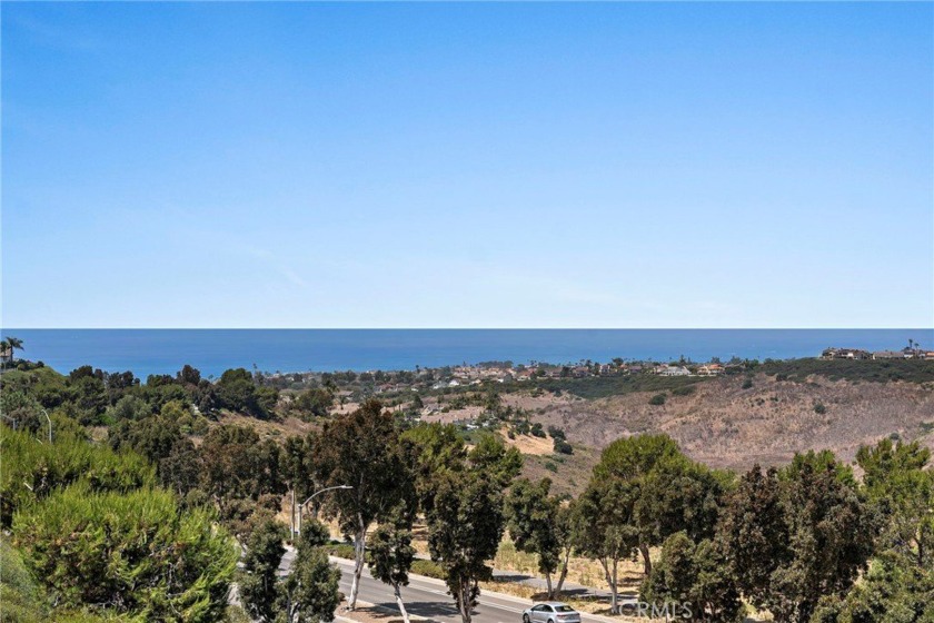 Welcome to this stunning residence located in the prestigious - Beach Home for sale in San Clemente, California on Beachhouse.com