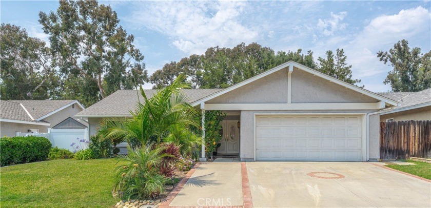 This home is a single-story with 3 bedrooms and 2 bathrooms - Beach Home for sale in Mission Viejo, California on Beachhouse.com