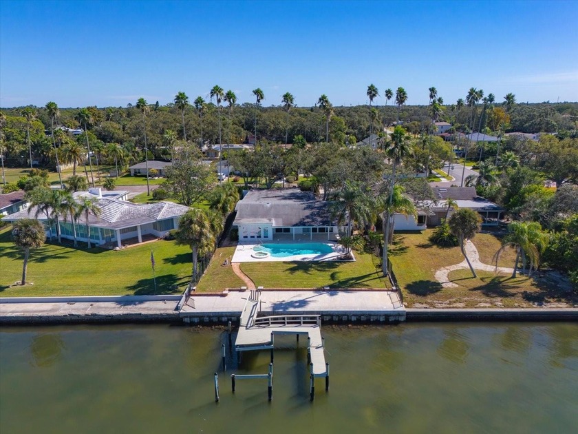 A rare opportunity to own a premier Dunedin homesite has - Beach Lot for sale in Dunedin, Florida on Beachhouse.com