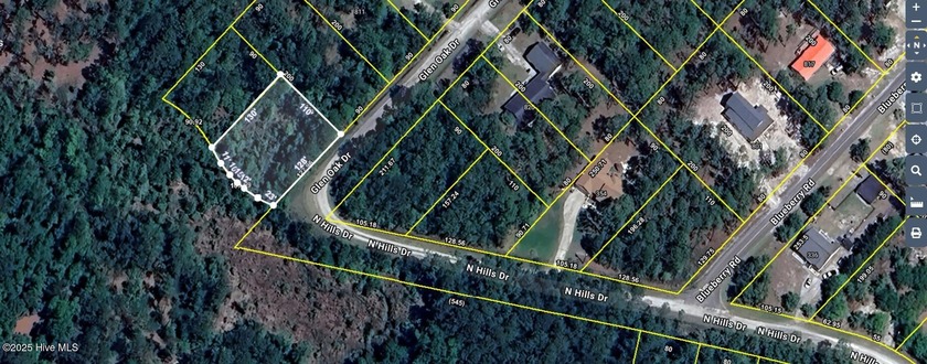 Discover the perfect opportunity to build your dream home on - Beach Lot for sale in Southport, North Carolina on Beachhouse.com