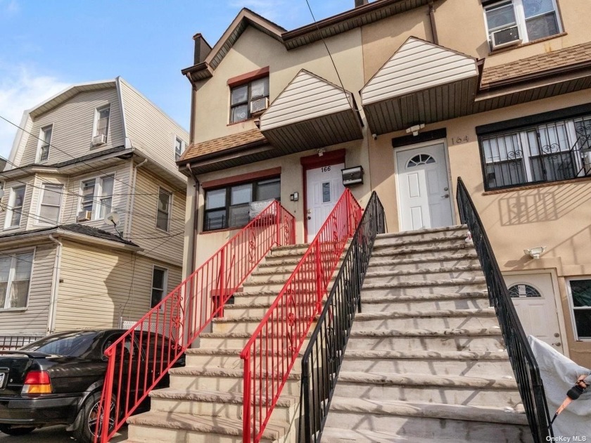 Always wanted to live near the beach?  Look no more, beautiful - Beach Home for sale in Rockaway Park, New York on Beachhouse.com