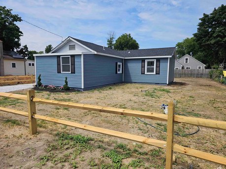 UPDATED & UPGRADED! This Charming 3 bedroom, 2 Full bath Ranch - Beach Home for sale in Villas, New Jersey on Beachhouse.com