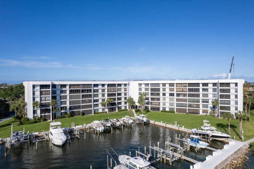 Stunning water views from this top floor impeccably renovated - Beach Condo for sale in Jupiter, Florida on Beachhouse.com