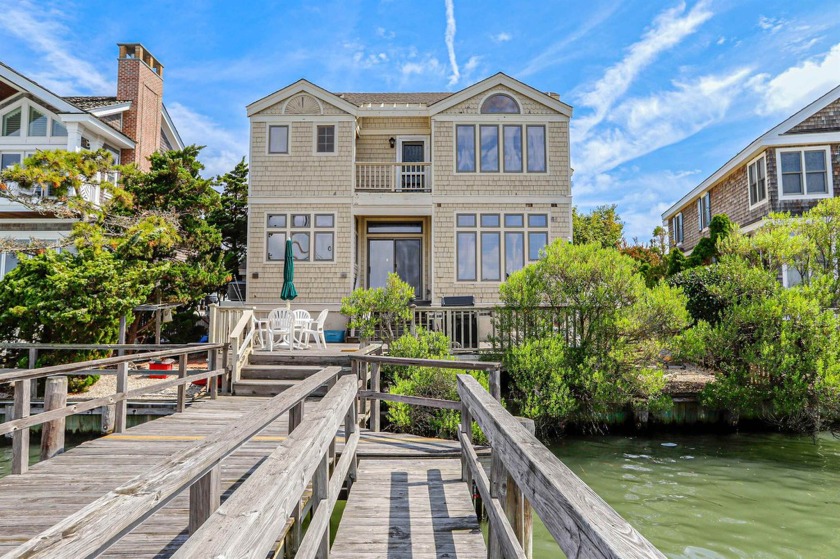 Welcome to 335 104th Street, an amazing location with a direct - Beach Home for sale in Stone Harbor, New Jersey on Beachhouse.com