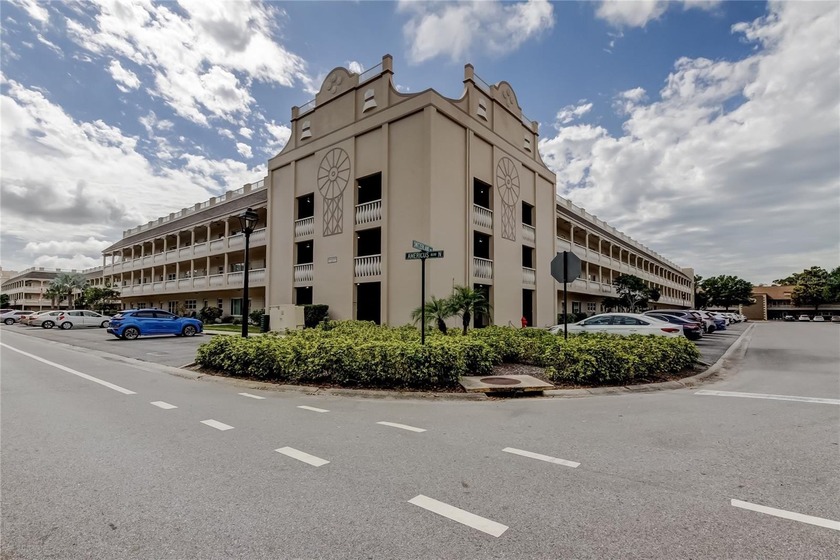 *Modern Elegance Meets Active Living!* You really can have it - Beach Condo for sale in Clearwater, Florida on Beachhouse.com