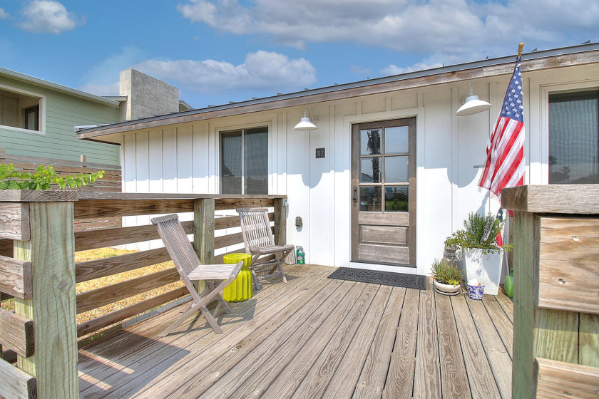 Historic home remodeled with a modern - Beach Vacation Rentals in Port Aransas, Texas on Beachhouse.com