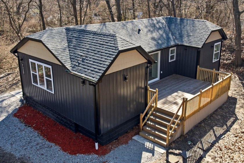 Summer and Beach Living Are Here : Your Easy Escape from the - Beach Home for sale in Gary, Indiana on Beachhouse.com