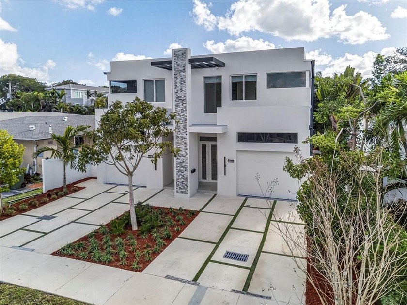 Very exciting -- be the first to live in this brand new - Beach Townhome/Townhouse for sale in Fort Lauderdale, Florida on Beachhouse.com