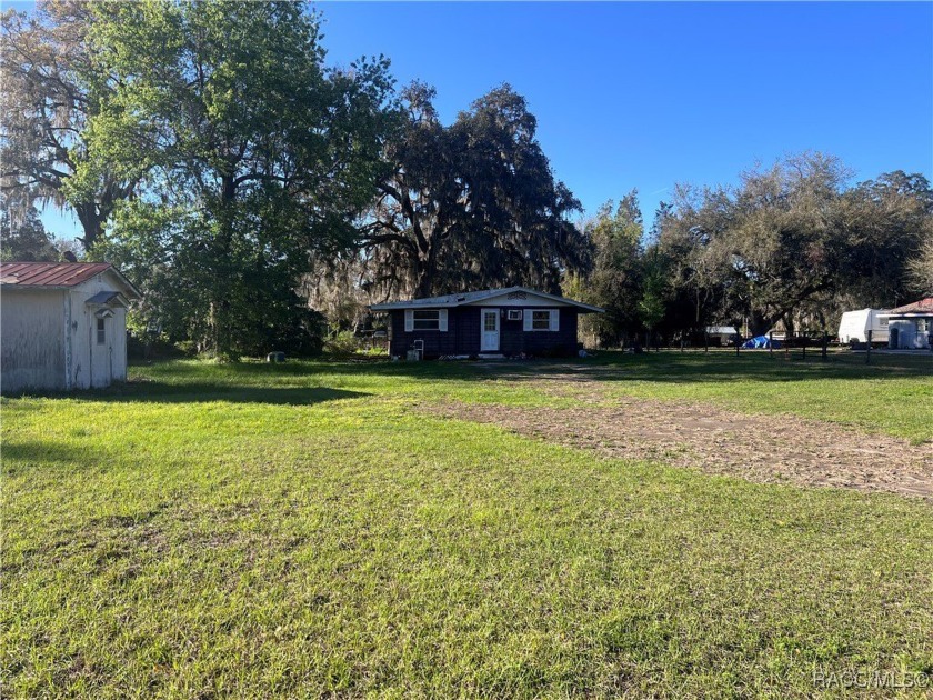 ***POSSIBLE OWNER FINANCE*** Welcome to your slice of paradise! - Beach Home for sale in Inglis, Florida on Beachhouse.com