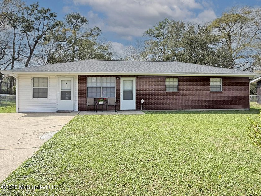 Welcome to this well-maintained 4-bedroom, 1-bath brick home - Beach Home for sale in Pascagoula, Mississippi on Beachhouse.com
