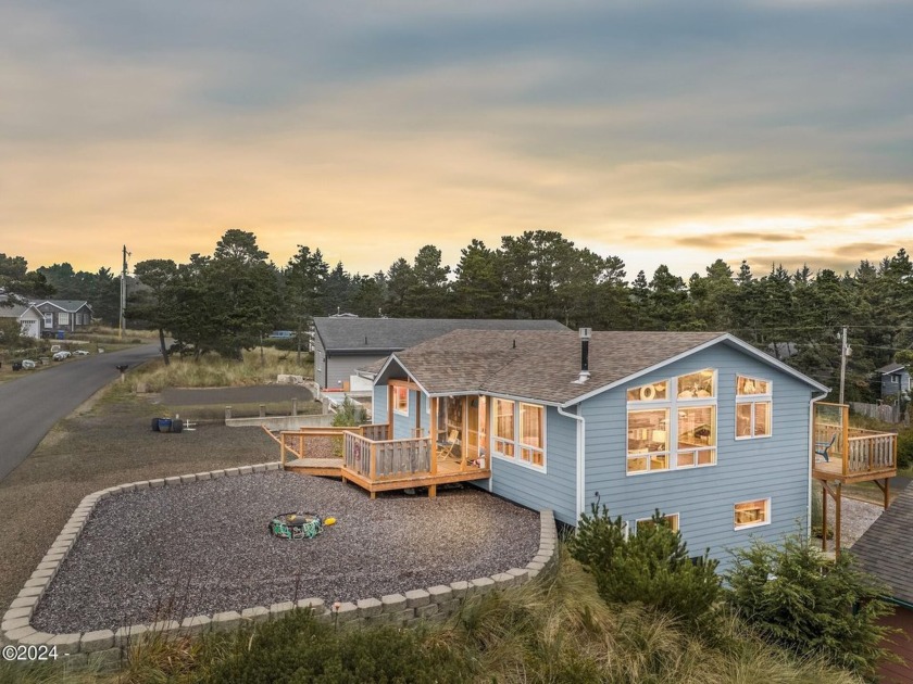 LOOK NO FURTHER FOR YOUR COASTAL SANCTUARY!  Discover this - Beach Home for sale in Waldport, Oregon on Beachhouse.com