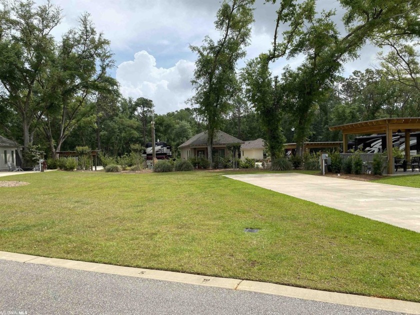 Fairhope Motor Coach Resort is an upscale Class A Motor Coach - Beach Lot for sale in Fairhope, Alabama on Beachhouse.com