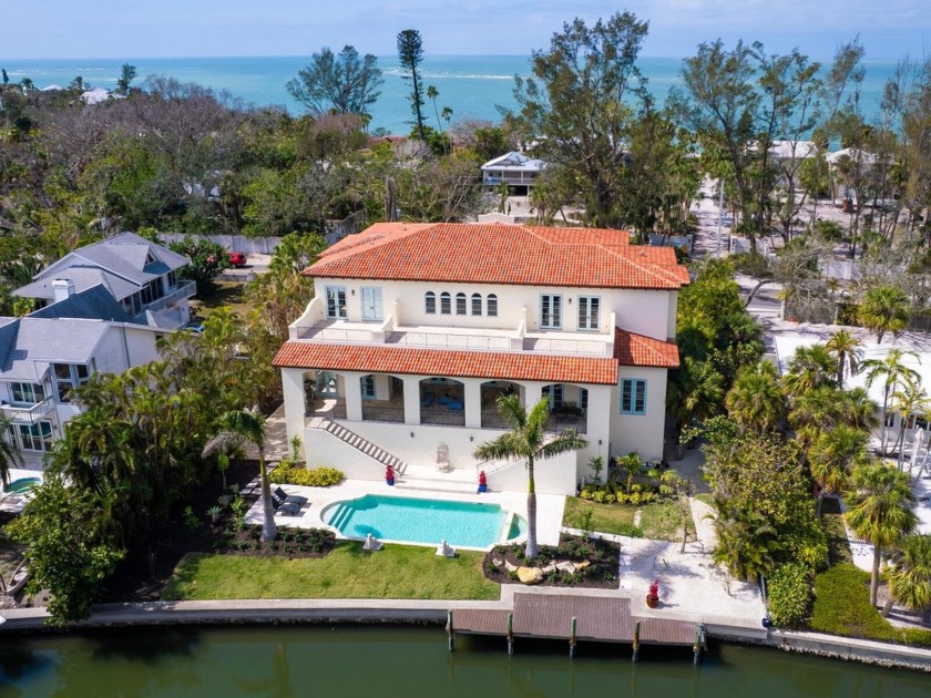 Palm Beach meets Siesta Key, a waterfront masterpiece. A - Beach Home for sale in Sarasota, Florida on Beachhouse.com