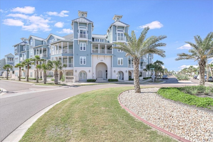 PREMIUM Top-Floor living in this stunning 2-story Seagate condo - Beach Condo for sale in Port Aransas, Texas on Beachhouse.com