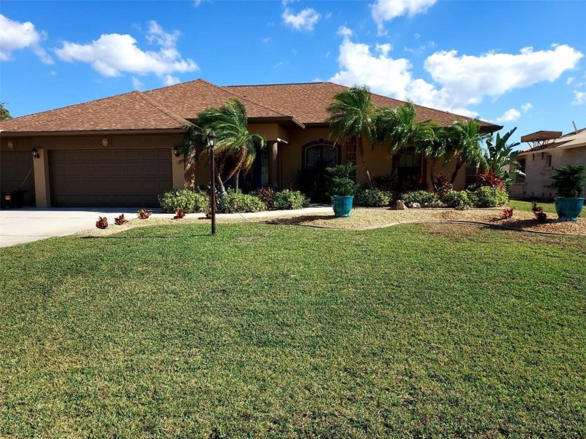 Sellers are MOVTIVATED and will consider ALL REASONABLE offers! - Beach Home for sale in Rotonda West, Florida on Beachhouse.com