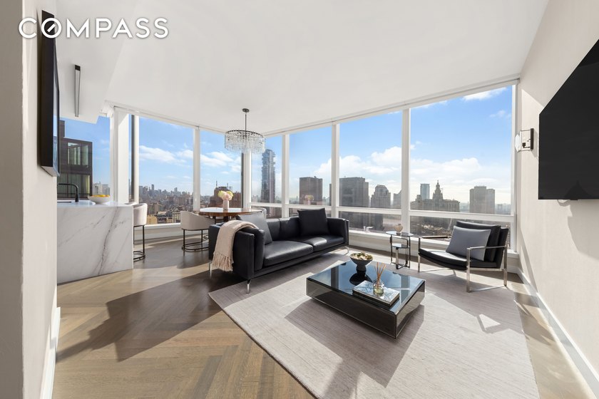 Just Listed! Contact me to schedule a weekday or weekend showing - Beach Condo for sale in New York, New York on Beachhouse.com