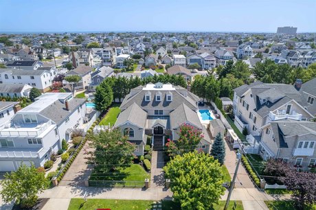 Welcome to 53 Bay Rd., a sprawling estate in Ocean City, NJ - Beach Home for sale in Ocean City, New Jersey on Beachhouse.com