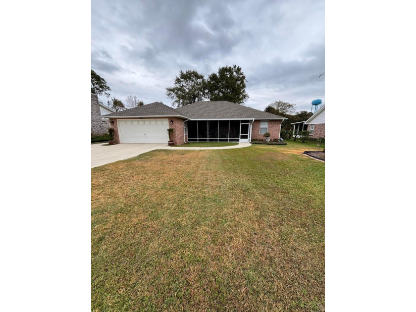 Gorgeous brick traditional home in the coveted Spanish Cove - Beach Home for sale in Lillian, Alabama on Beachhouse.com