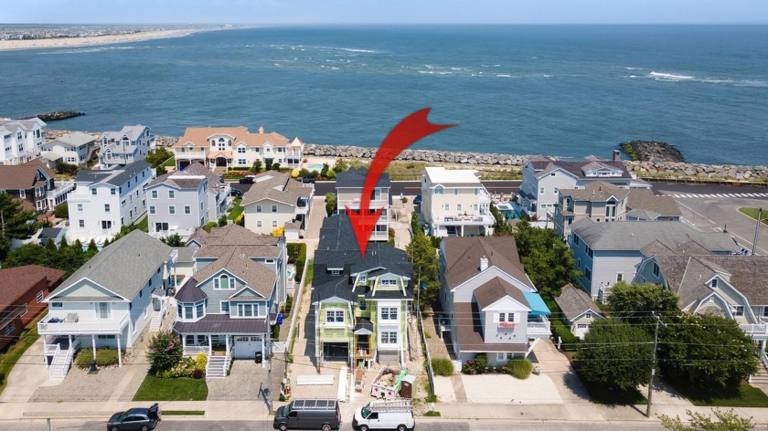 NEW CONSTRUCTION with POOL!! This spacious show stopping home - Beach Home for sale in Avalon, New Jersey on Beachhouse.com