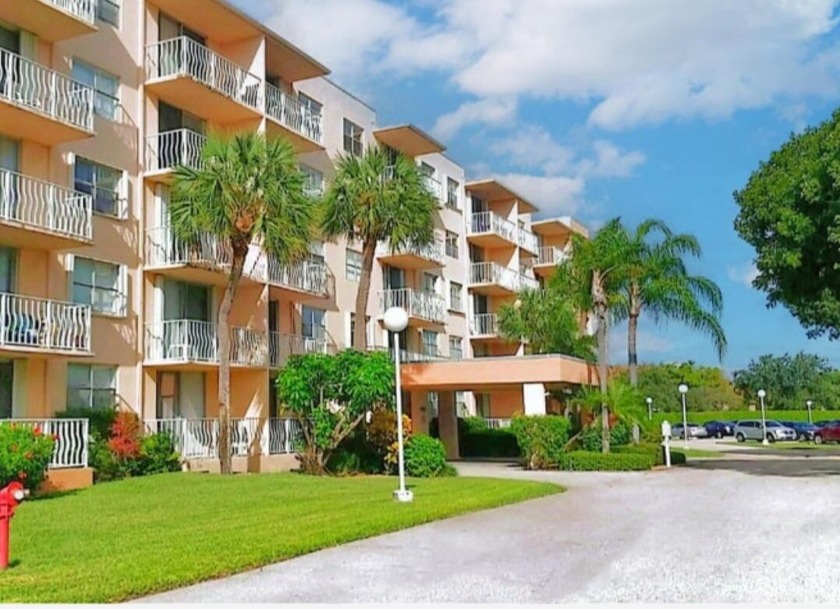 HOMETOWN HEROS IS BACK! 10K/35K IN DOWNPAYMENT ASSISTANCE. GET - Beach Condo for sale in West Palm Beach, Florida on Beachhouse.com