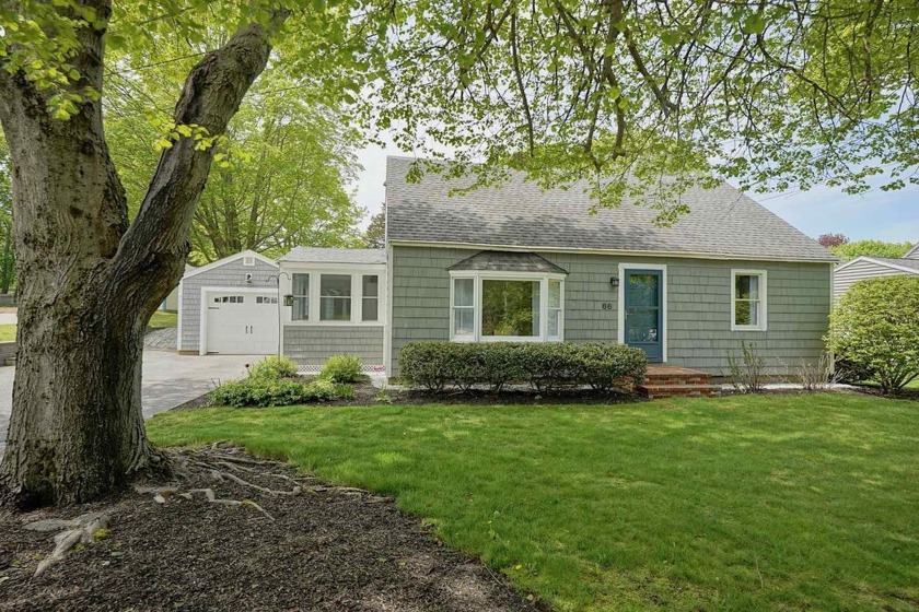 Just 2 miles from North Beach and nestled in a vibrant coastal - Beach Home for sale in Hampton, New Hampshire on Beachhouse.com