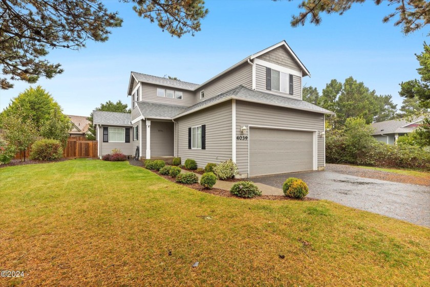 Charming two story home, just moments from the ocean in the - Beach Home for sale in Depoe Bay, Oregon on Beachhouse.com