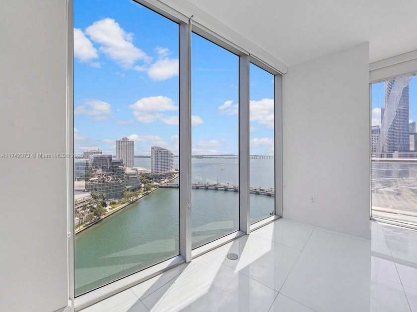 Luxury living at the ICON BRICKELL: 3beds/2baths, 1,870 sf - Beach Condo for sale in Miami, Florida on Beachhouse.com