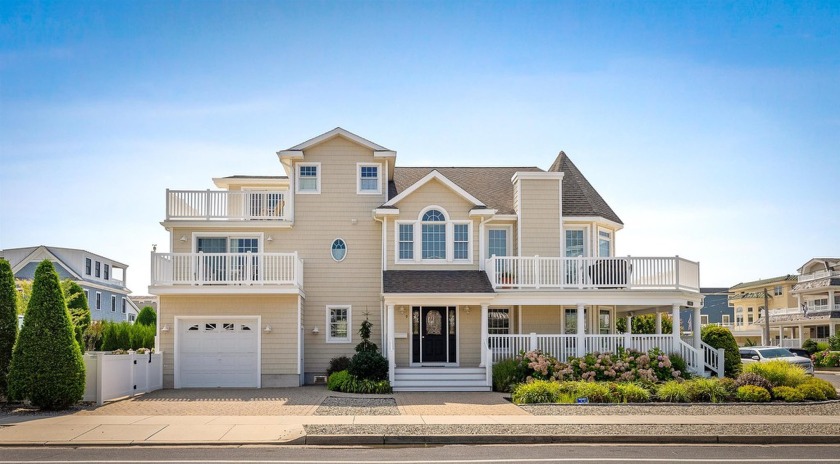 VERY RARE NORTHEND BEACH BLOCK CORNER HOME WITH POOL. Ideally - Beach Home for sale in Avalon, New Jersey on Beachhouse.com