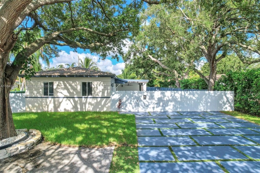 Gorgeous Pool Home Nestled in one of Biscayne Park's Most - Beach Home for sale in Biscayne Park, Florida on Beachhouse.com