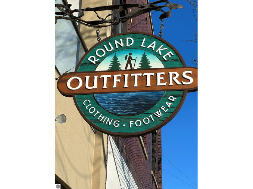 Prime historic location in downtown Charlevoix! Set up your - Beach Commercial for sale in Charlevoix, Michigan on Beachhouse.com