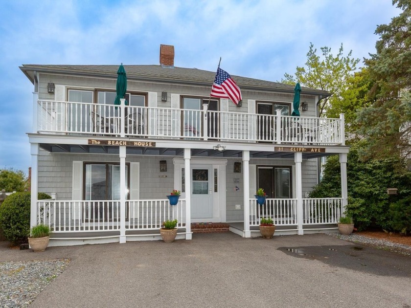 Welcome to *The Beach House* - fabulous Great Boar's Head - Beach Home for sale in Hampton, New Hampshire on Beachhouse.com