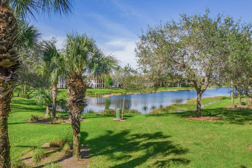 Enjoy an immaculately maintained top floor coach home in - Beach Condo for sale in Naples, Florida on Beachhouse.com