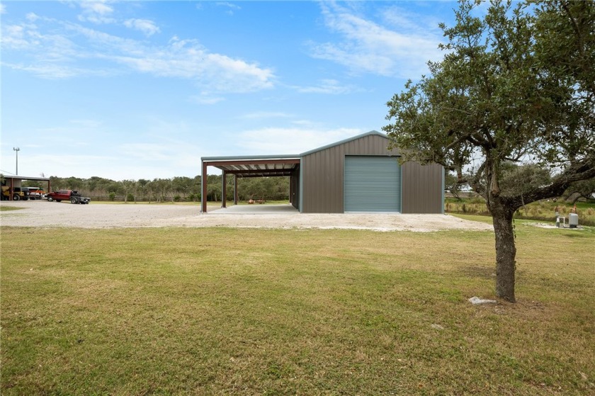 BRING ALL OFFERS! Welcome to this ideal retreat nestled in the - Beach Home for sale in Aransas Pass, Texas on Beachhouse.com