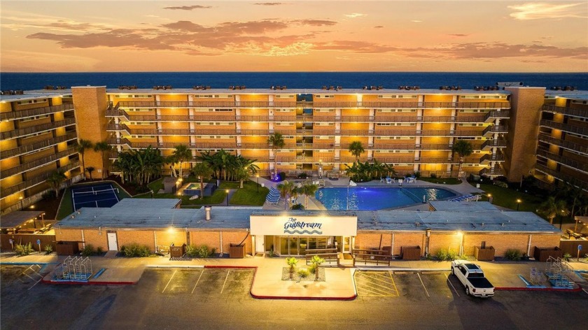 Great view of the beach from this southside Gulfstream unit - Beach Condo for sale in Corpus Christi, Texas on Beachhouse.com