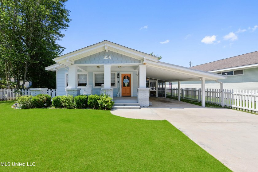 Ideally situated on one of the most desirable streets in Old - Beach Home for sale in Bay Saint Louis, Mississippi on Beachhouse.com