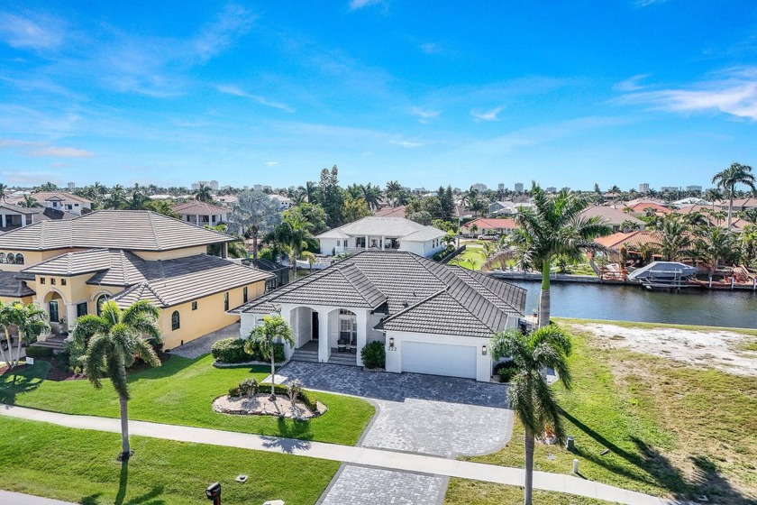 Beautifully updated 3-bedroom home with long water canal views - Beach Home for sale in Marco Island, Florida on Beachhouse.com