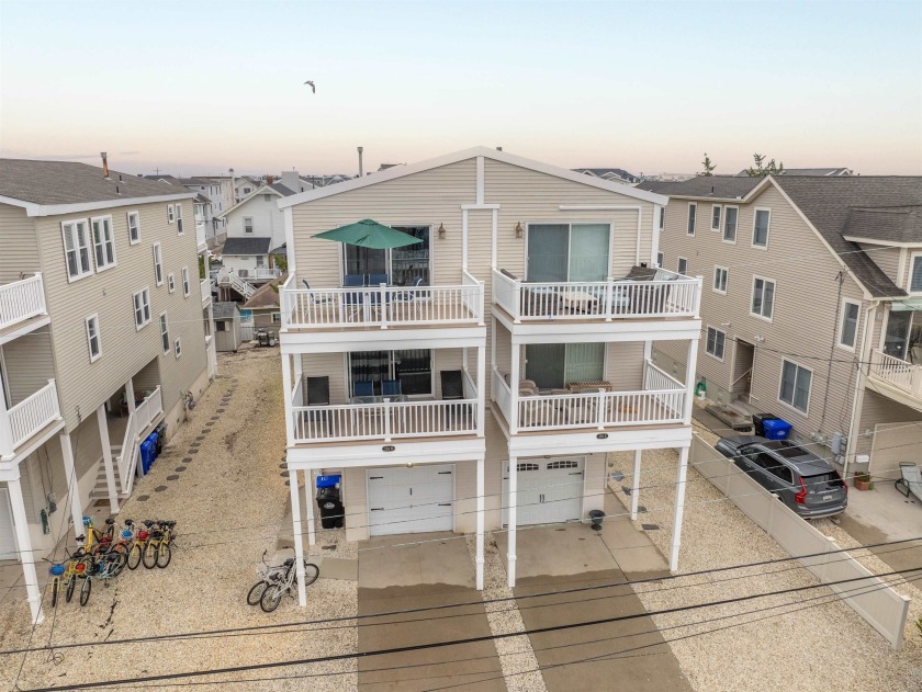 Located in the heart of downtown Avalon, this spacious 5-bedroom - Beach Townhome/Townhouse for sale in Avalon, New Jersey on Beachhouse.com