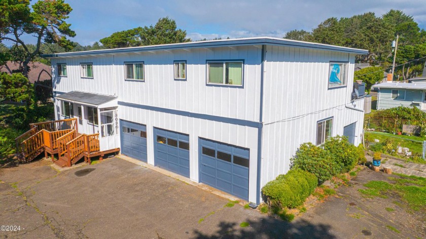 Opportunity awaits with this freshly painted triplex in - Beach Townhome/Townhouse for sale in Lincoln City, Oregon on Beachhouse.com