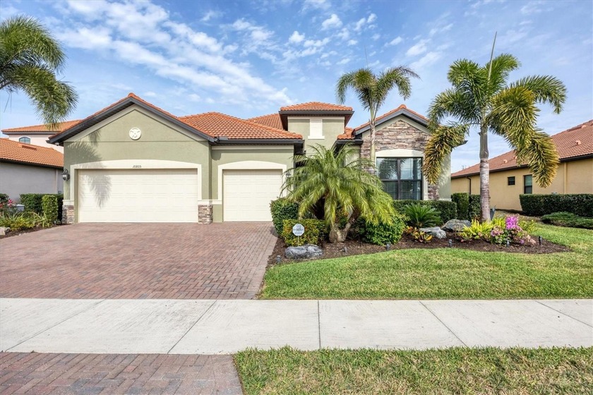 Welcome to this STUNNING home in the highly sought after - Beach Home for sale in Venice, Florida on Beachhouse.com