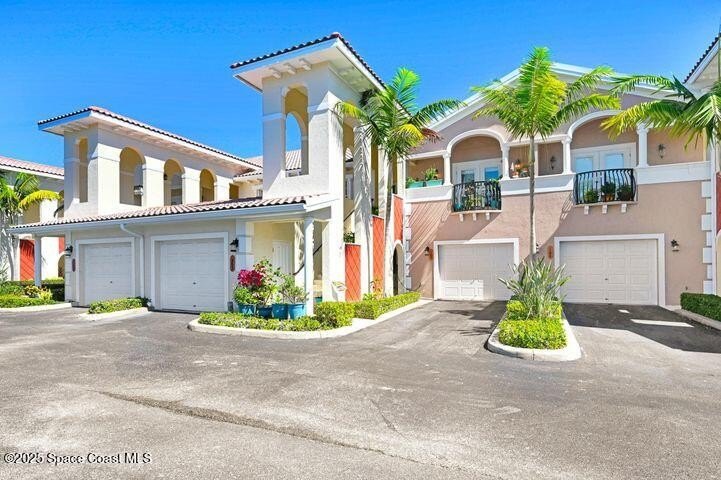 Contemporary, modern & elegant, updates you want find anywhere - Beach Condo for sale in Satellite Beach, Florida on Beachhouse.com