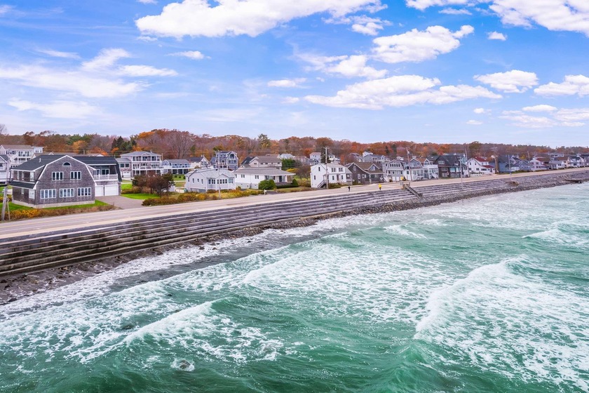 The ultimate beach house! Enjoy bold, panoramic views of the - Beach Home for sale in York, Maine on Beachhouse.com